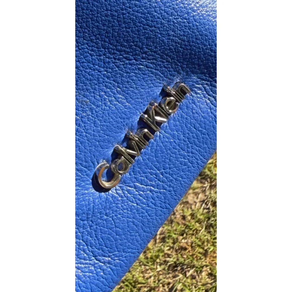 Calvin Klein Blue Pebbled Leather Crossbody Handbag Satchel Purse
